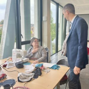 Les bonnets roses de la solidarité à Lambersart